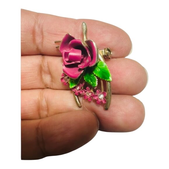 Vintage Pink & Green Enamel Rose Brooch With Aurora Borealis Rhinestones - Picture 7 of 8
